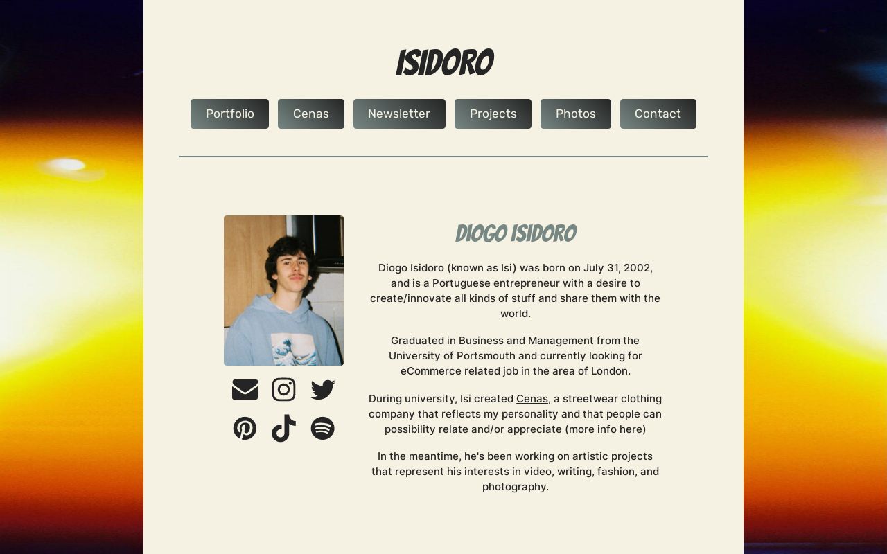 Carrd profile picture for @isidoro